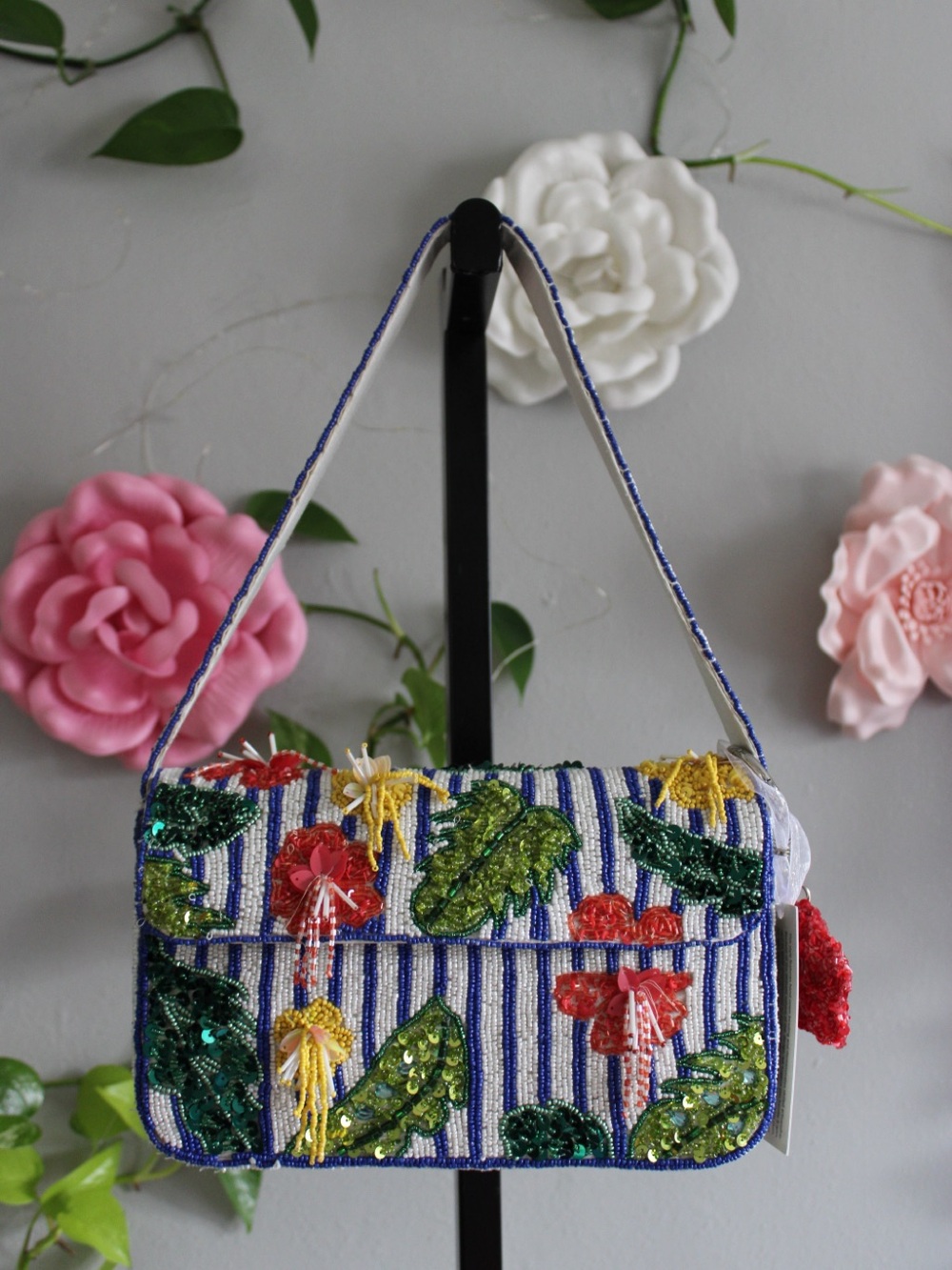 Beaded Floral Embellished Shoulder Bag - Multicolor - Picture 3 of 11